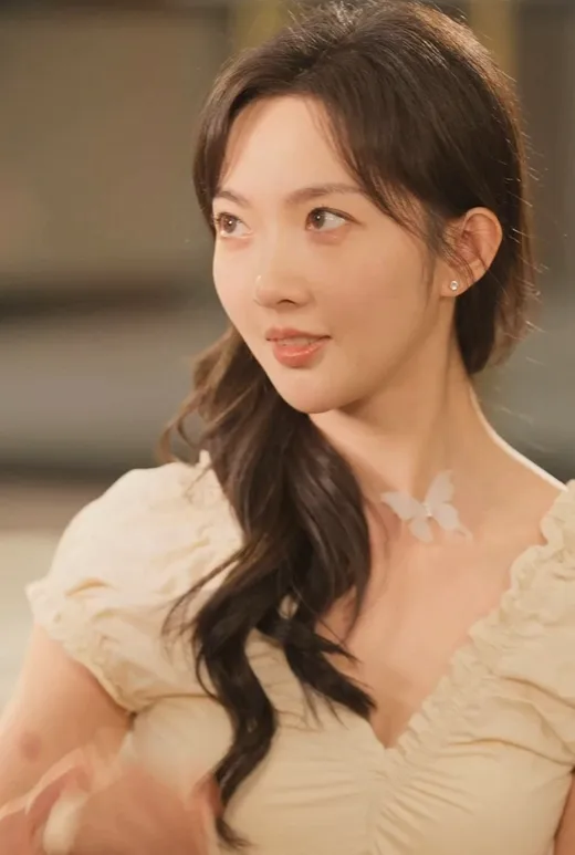 The Rising Heiress poster